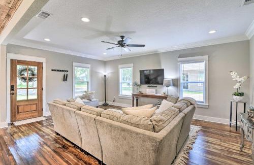 Waxahachie House | Historic and Fully Renovated Waxahachie Home!