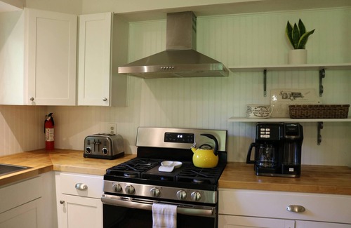 Lebanon Springs House | Historic Berkshires Home Near Tanglewood, Trails & Wineries