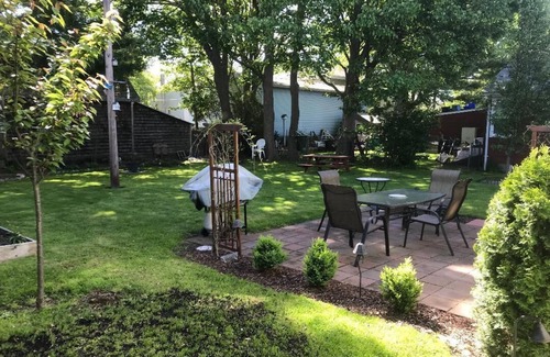 Bristol Apartment | Historic Bristol Town Center Apartment