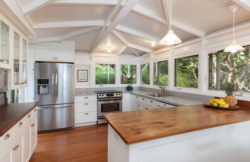 Puako House | Historic Bungalow On Idyllic White Sand Beach w/Great Snorkeling!