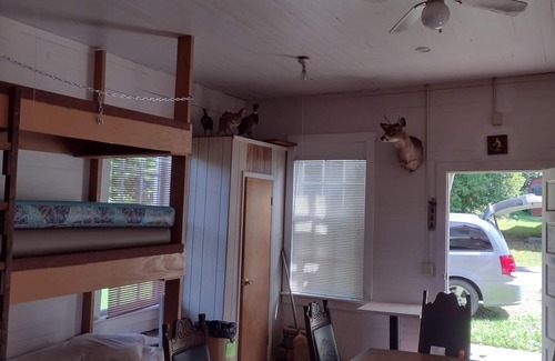 Benezette Cabin | Historic cabin in Benezette, PA Scenic tourist area . Hunting, Fishing, & more