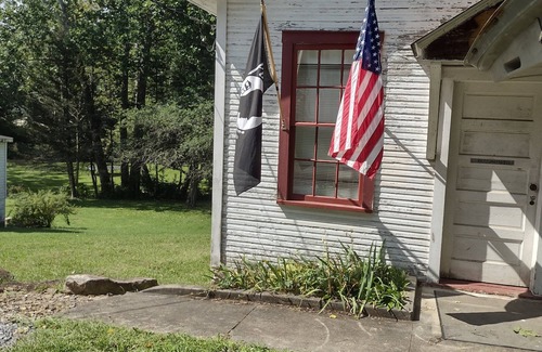 Benezette Cabin | Historic cabin in Benezette, PA Scenic tourist area . Hunting, Fishing, & more