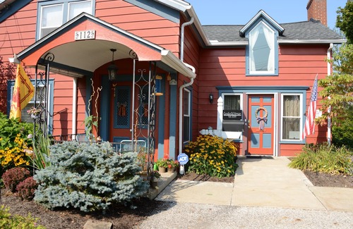 Chardon House | Historic Century Home on Chardon Square