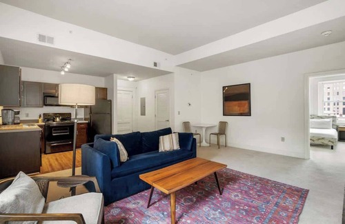 Downtown Louisville Apartment | Historic Charm, King Bed in Downtown Louisville