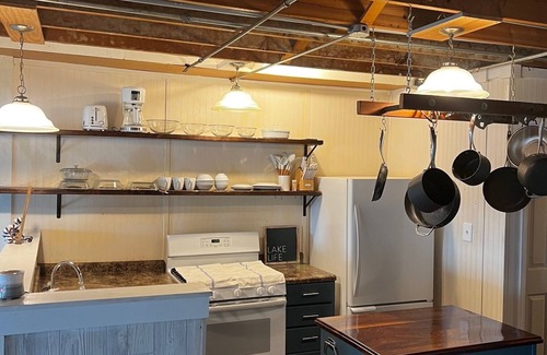 Warsaw House | Historic Charm Meets Lakeside Retreat: Unique Old Town Main Apartment