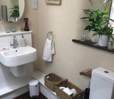 Welton House | Historic converted byre in courtyard of 16C house