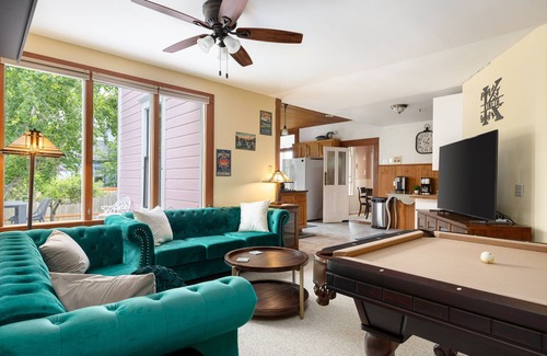 Coupeville House | Historic Coupeville 6BR/5BA near Waterfront/Wharf