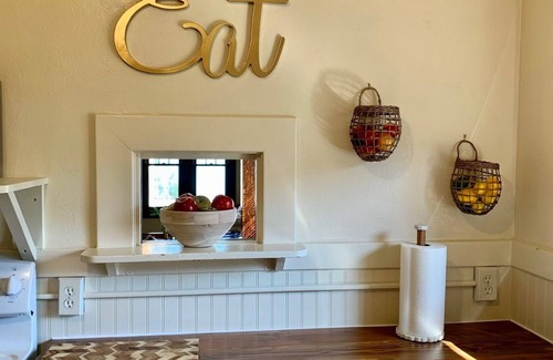 Astoria Apartment | Historic Downtown Flat, No. 2