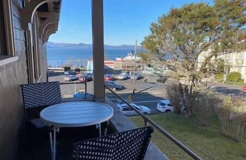 Astoria Apartment | Historic Downtown Flat, No. 4