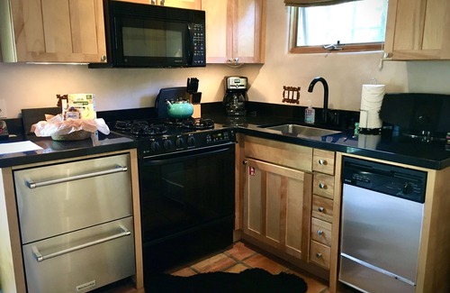 Downtown Santa Fe Cottage | Historic Downtown Private, Hot tub!