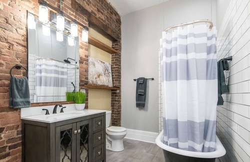 Georgetown Apartment | Historic Downtown Stay -Horse Park 11min/Ark 30min