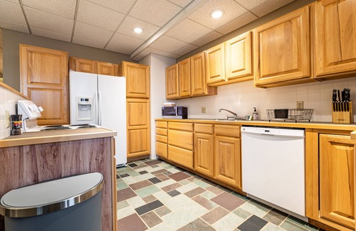 La Crosse Apartment | Historic Downtown Top Floor 2BR Apartment