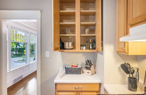 University District House | Historic Gem in the U District