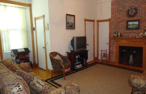 Historic Hill Bed & Breakfast | Historic Hill Inn