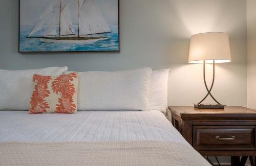 South Haven Hotel | Historic Hotel Nichols