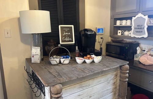 Murphysboro House | Historic Hull House INN - Housen