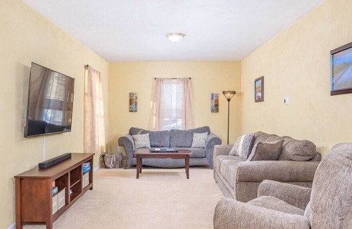 Waupaca House | Historic Lake St Vacation