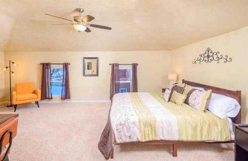 Waupaca House | Historic Lake St Vacation