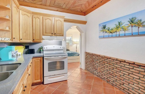Mango Groves House | Historic Lake Worth Home By The Beach
