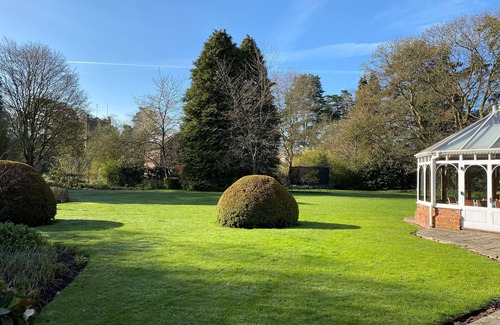 Boraston House | Historic large house set within beautiful gardens