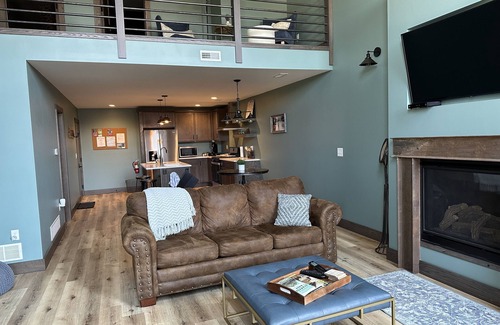 Utica Condo | Historic Loft/Charlotte Suite/Starved Rock/Utica