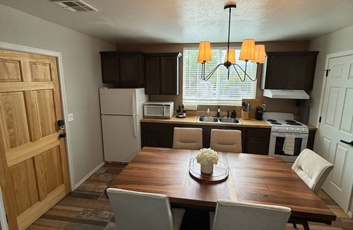 Panguitch Apartment | Historic Main Street Apartment B in Panguitch Utah