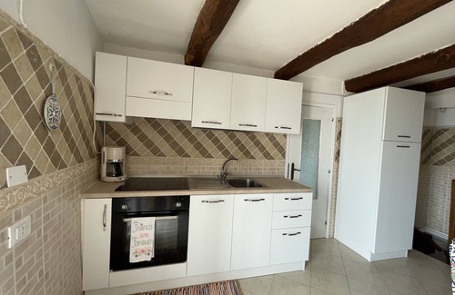 Scalea House | Historic Old Town Home -Sea View in Each Rm - Walk to Beach - Balcony & Terrace