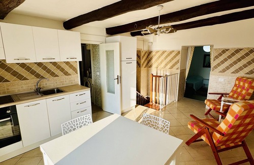 Scalea House | Historic Old Town Home -Sea View in Each Rm - Walk to Beach - Balcony & Terrace