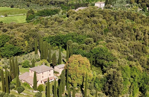 Simignano Villa | Historic Podere for 10 with Pool and Tennis Court close to Siena