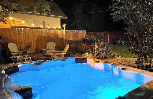 Southside House | Historic Rock House w/Hot Tub and Game Room Downtown next to NAU