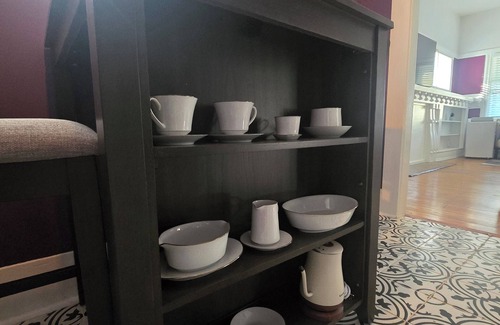 Southtown Apartment | Historic Southtown Oasis