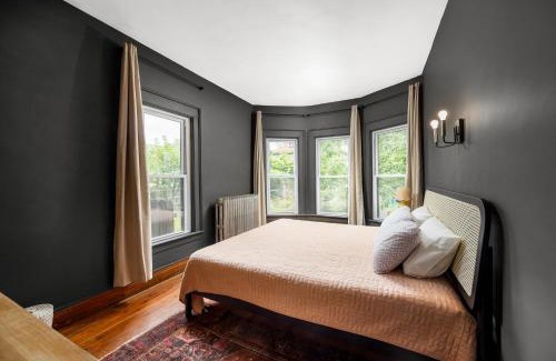 Front Park Apartment | Historic & Spacious 3 Bedroom Family Gem on Peaceful Street