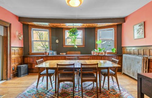 Front Park Apartment | Historic & Spacious 3 Bedroom Family Gem on Peaceful Street