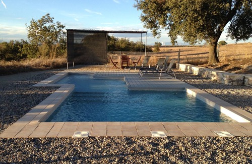 Estaras Cottage | Historic, spacious and very quiet. Great location! Barcelona-Girona. free wi-fi