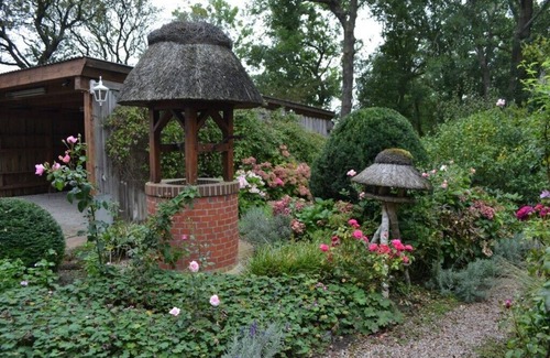 Garding House | Historic thatched cottage in southern Eiderstedt in the municipality of Borsthusen.