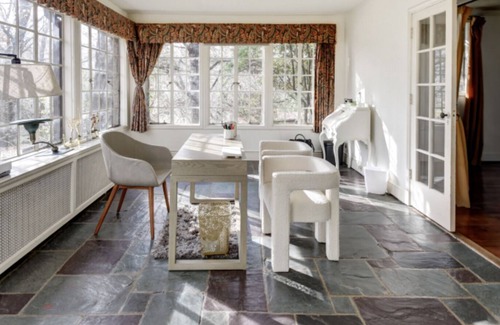 Stamford House | Historic Tudor Six Bedrooms, spacious kitchen, sunroom w Pool and Tennis Access