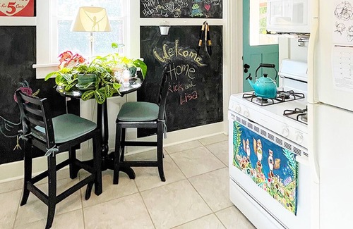 Corvallis House | Historic "Verna" in downtown Corvallis near OSU campus