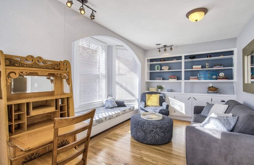 Florence Apartment | Historic Victorian with Outdoor Adventures Close By, WiFi, Cable, Dogs with Fee