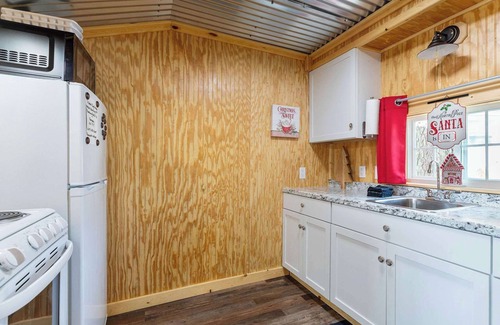 Rockaway Beach House | Historic Water's Edge Cottage 7