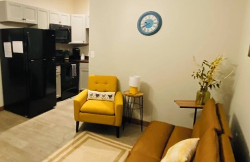 Madison Apartment | Historic woodside view suite 205, Historic woodside view suite 205