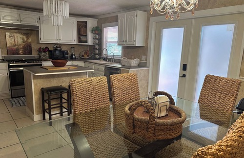 Lake Worth House | Historical botanical beach house