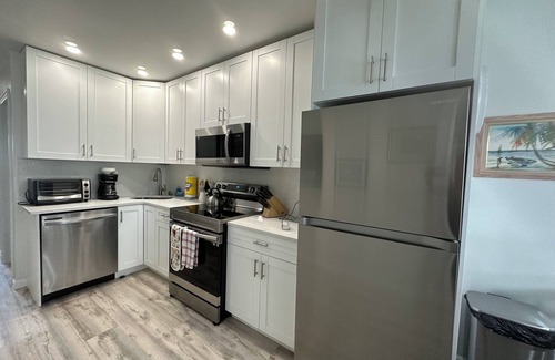 Mango Groves House | Historical Cottage in Downtown Lake Worth Beach, fully renovated and modernized
