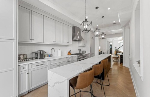 Eckington House | Historical DC Luxury Home | 5BR/3.5BA Bloomingdale