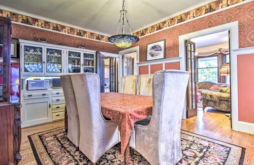 Lloyd District Cottage | Historical Portland Home < 2 Mi to Downtown!