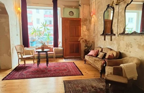 Schoeneberg Apartment | Historical Vibes in Bohemian Art Gallery for an Alternative Stay,heart of Berlin