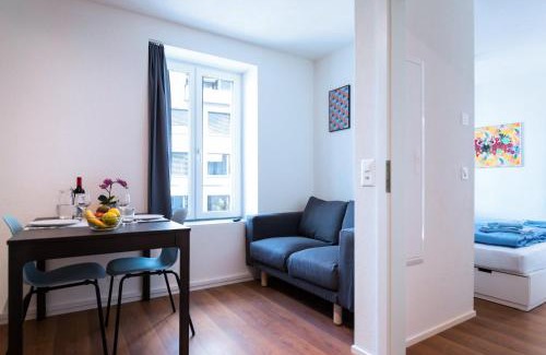 District 9 Apartment | HITrental Altstetten Apartments