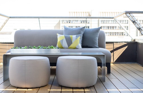 Foggy Bottom Hotel | Hive King, Hotel Hive, Welcoming Ambience, Steps to National Mall