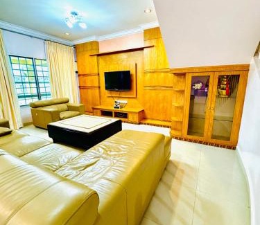 Sibu District Villa | HmHome-Three