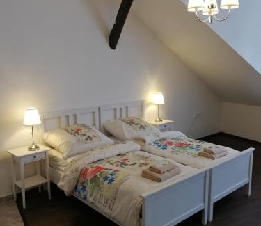 Hradec Kralove House | Hnízdo Snů