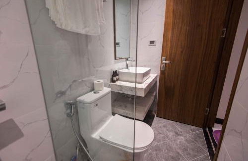 Dong Da Hotel | Hoàng Cầu Paradise Hotel by Luxe Hospitaliy